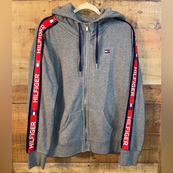 Tommy Hilfiger Jackets & Blazers - Tommy Hilfiger fleece lined jacket